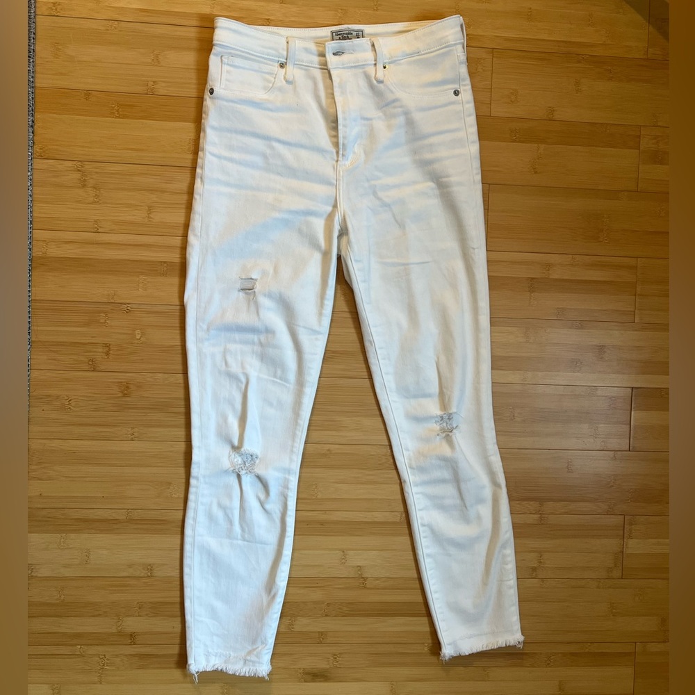 Abercrombie & Fitch Simone High Rise Ankle White Jeans